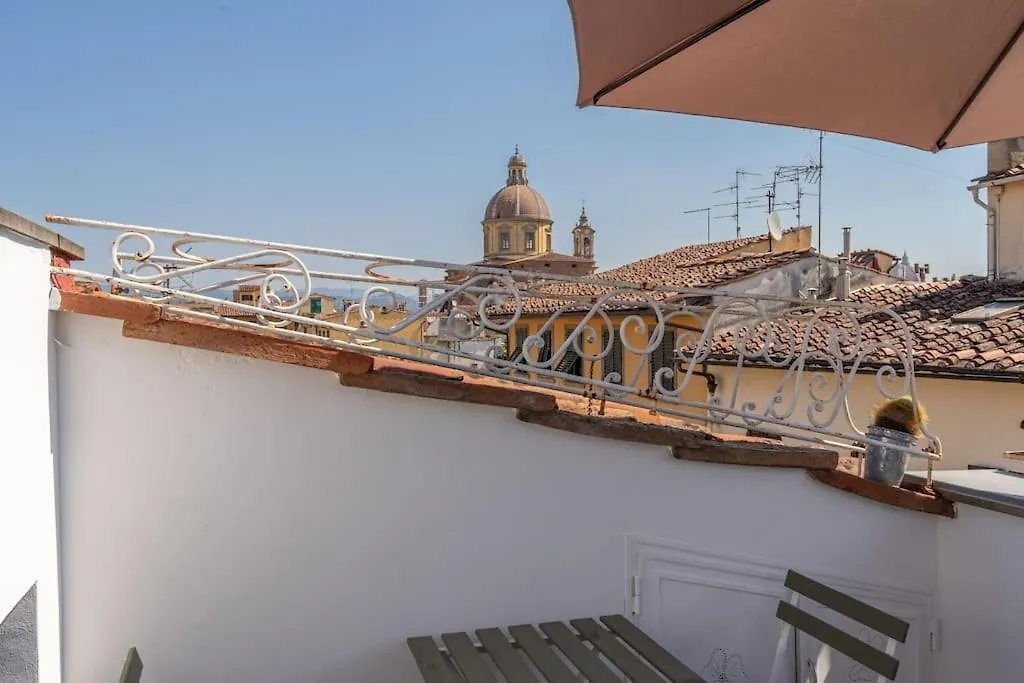 Lion 32 Apartment Florence